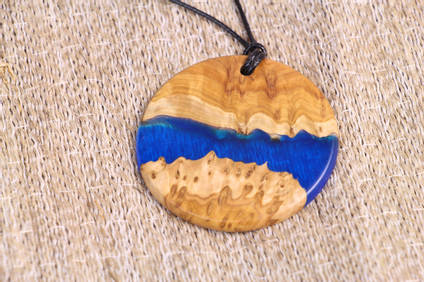 Circular Resin and Wood Necklace