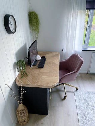 Pole Wrap and Resin Desk Completed by DIY HER WAY