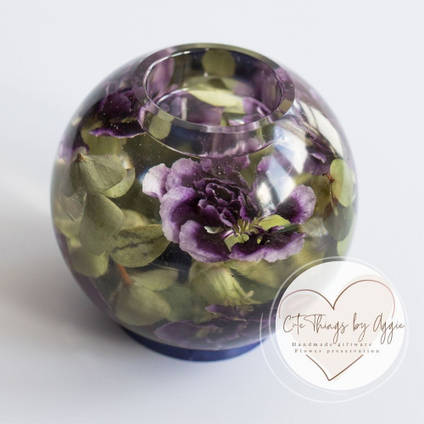 Cute things by Aggie - Purple Flower Resin Tealight Holder