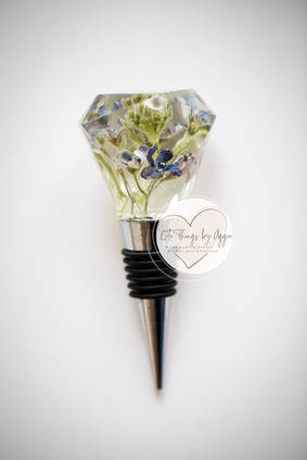 Cute things by Aggie - Resin Flowers Bottle Stopper