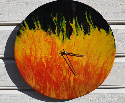 Fire Clock by Mariannes Hobby and Painting