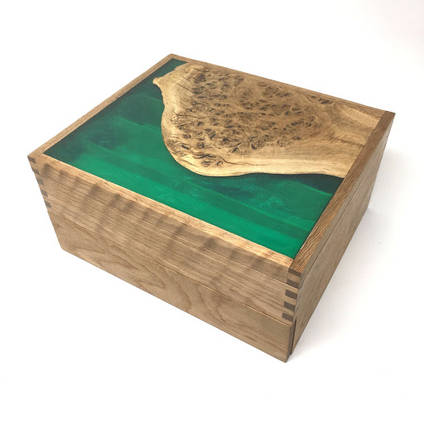 Green Resin and Oak Burr Jewellery Box by LifeTimber