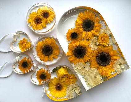 Yellow Flower Resin Set by Joanybow Designs
