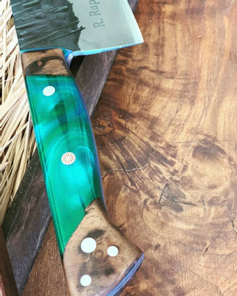 Metallic Green Wood & Resin Knife Scale by JCL Cuteraria Artesanal