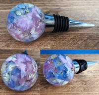 Resin Flower Bottle Stoppers Thumbnail