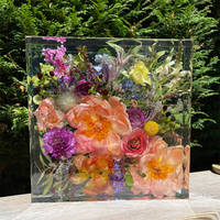 Resin Flower Freestanding Squares Thumbnail