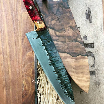 Red Resin and Wood Knife by JCL Cutelaria Artesanal